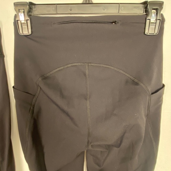 Lululemon Women Running tights Leggings Lot of 2 Sz 4 Reflective Inseam: 24 + 20 - Picture 9 of 16